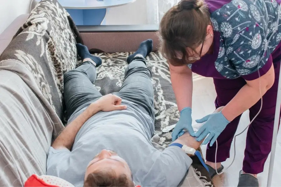 Срочный вывод из запоя в Абакане: быстро, недорого
